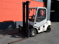 Frontstapler BT Zinken hochgefahren Dieselstapler Frontstapler BT Zinken hochgefahren Dieselstapler