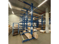 Meta Kragarmregal Breite 4.870 mm Tiefe 1.100 mm Höhe 4.200 mm Langgutregal doppelseitig Meta Kragarmregal Breite 4.870 mm Tiefe 1.100 mm Höhe 4.200 mm Langgutregal doppelseitig