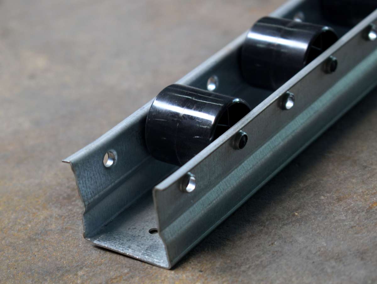 1235 mm Röllchenbahn Röllchenleiste, Rollenleiste, Rollenbahnen sehr stabil 1235 mm Röllchenbahn Röllchenleiste, Rollenleiste, Rollenbahnen sehr stabil