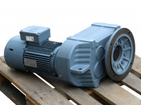 SEW-Eurodrive Flachgetriebemotor FAF77 DT100LS4/2/BMG Elektromotor i = 75,02 : 1 SEW-Eurodrive Flachgetriebemotor FAF77 DT100LS4/2/BMG Elektromotor i = 75,02 : 1