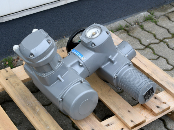 AUMA Schwenkantrieb SQR 05.2-F05-F07 Stellantrieb 90° | Ackrutat Shop