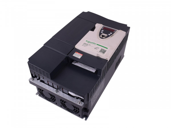 Schneider Electric ATV71 HD15N4 Frequenzumrichter