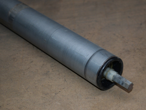 5x Interroll Tragrollen RL 572 mm für Rollenbahn Ø 50 mm Förderbandrolle verzinkt