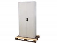 C+P Flügeltürenschrank 935x400x1950 mm Stahlspind Materialschrank 4x Fachböden C+P Flügeltürenschrank 935x400x1950 mm Stahlspind Materialschrank 4x Fachböden