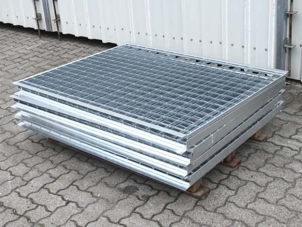 8x Gitterrostauflage Traversenauflage Palettenregalauflage Stahl feuerverzinkt für Tiefe 1.100 mm