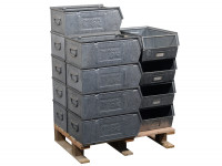 Mauser OK Metallkästen verzinkt 13 Stück Stapelkisten  Mauser OK Metallkästen verzinkt 13 Stück Stapelkisten