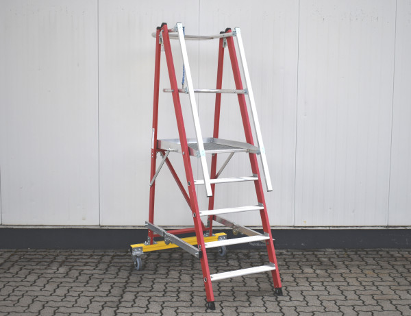 Günzburger Steigtechnik036305 GFKAlu fahrbar 5 Stufen, Plattformleiter 3,15 m Arbeitshöhe, 150 kg