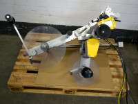 Fuji Seal automatische Etikettiermaschine Pagomat 6M S100A left Fuji Seal automatische Etikettiermaschine Pagomat 6M S100A left