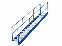 Stahltreppe 2.350 mm Bühnentreppe 13 Stahlstufen verzinkt Stahltreppe 2.350 mm Bühnentreppe 13 Stahlstufen verzinkt