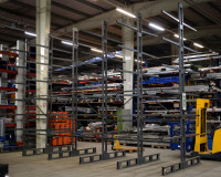 5 Felder Kragarmregal Höhe 5500 mm Länge 7.920 mm doppelseitiges Langgutregal 5 Felder Kragarmregal Höhe 5500 mm Länge 7.920 mm doppelseitiges Langgutregal