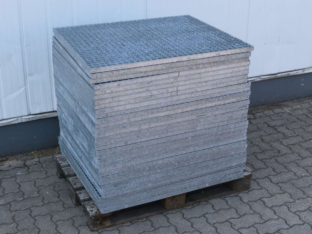 32x Stahlgitter verzinkt 1025 x 900 x 30 mm (BxTxH) Gitterrost  Industrie-Rost